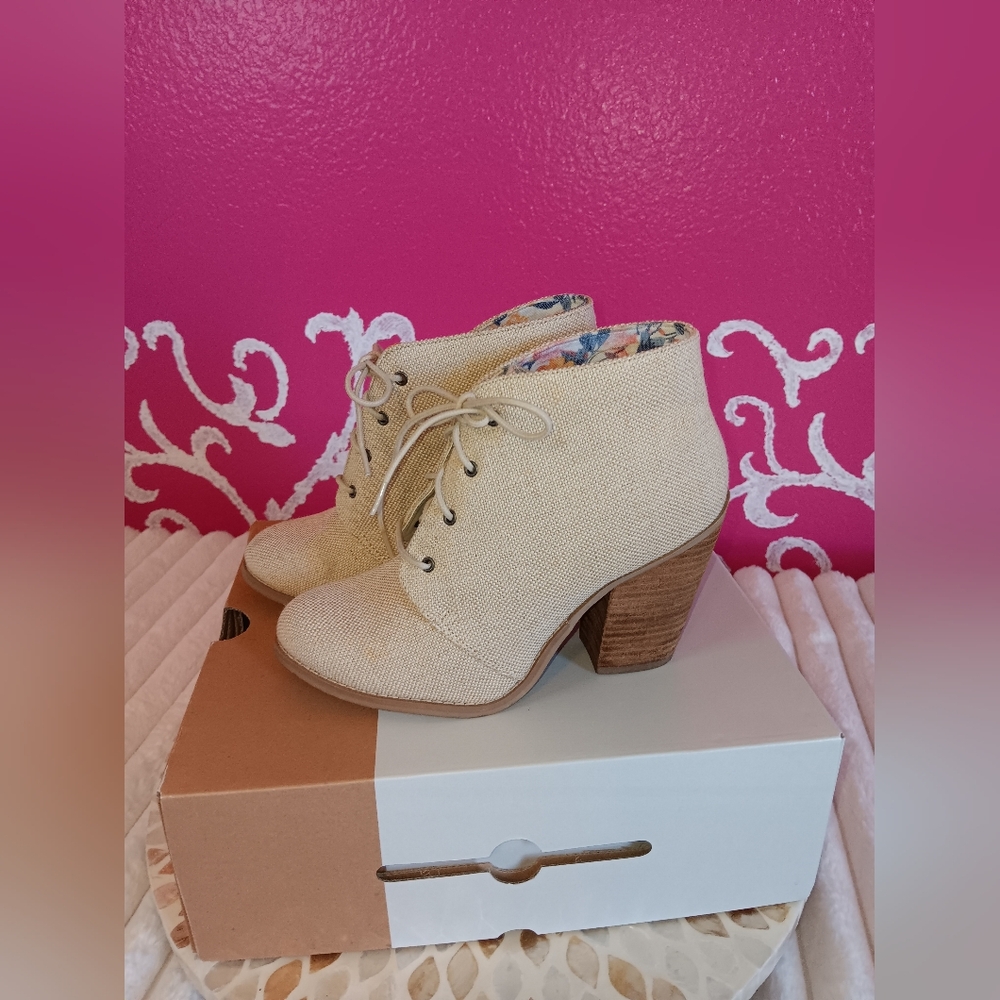 Tan Booties Size 7